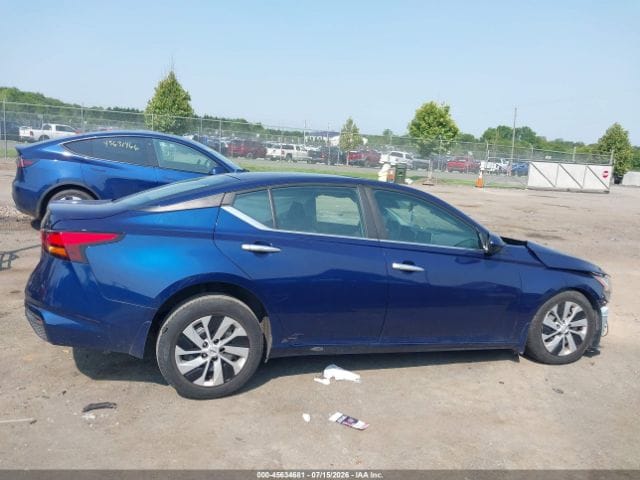 Car Image 2019 NISSAN ALTIMA
