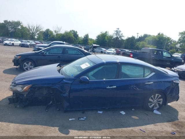 Car Image 2019 NISSAN ALTIMA