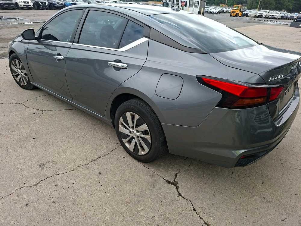 Car Image 2019 NISSAN ALTIMA