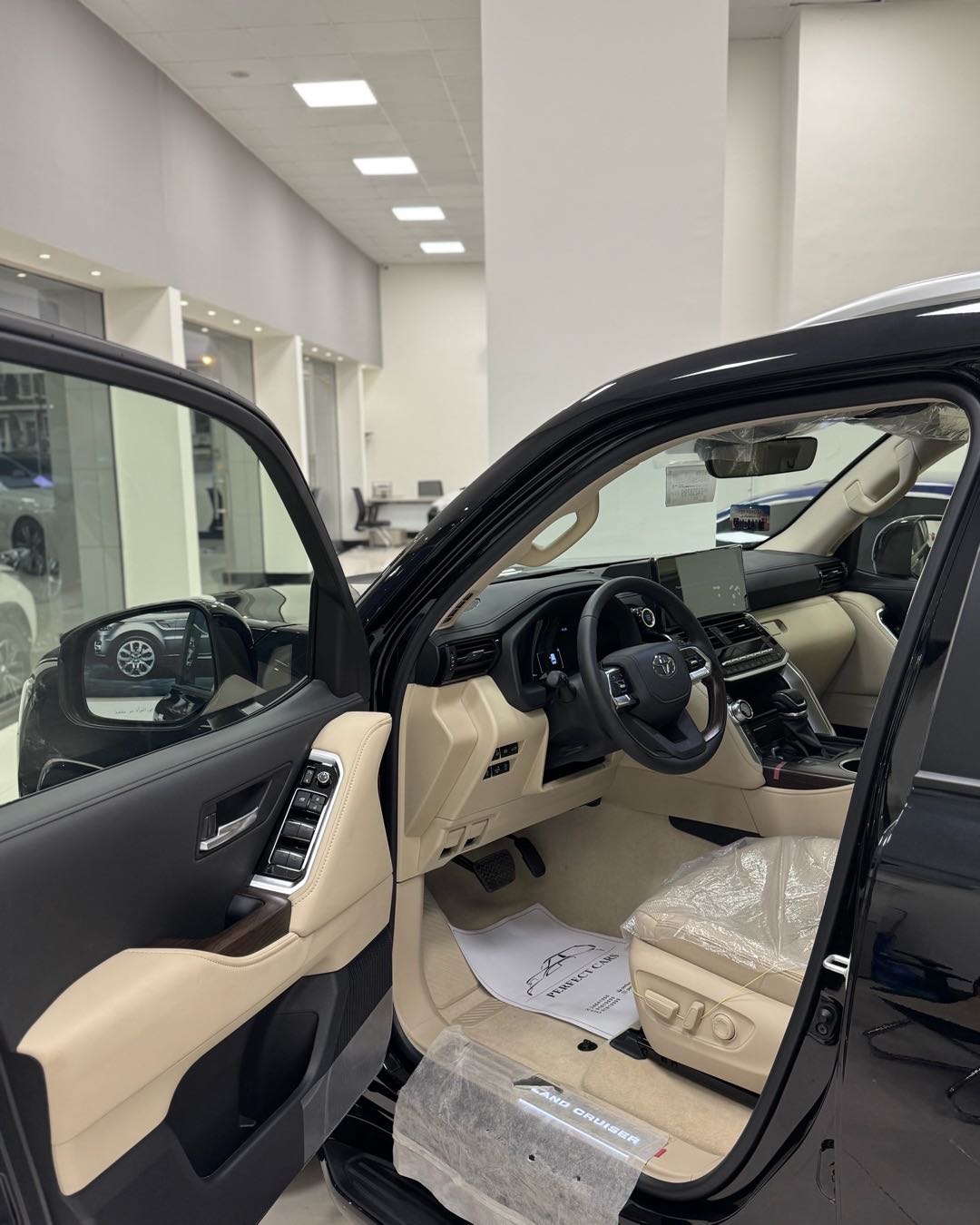 Car Image 2026 TOYOTA LAND CRUISER GX.R