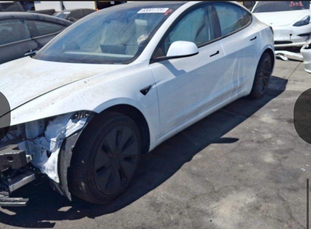 Car Image 2025 TESLA Model 3