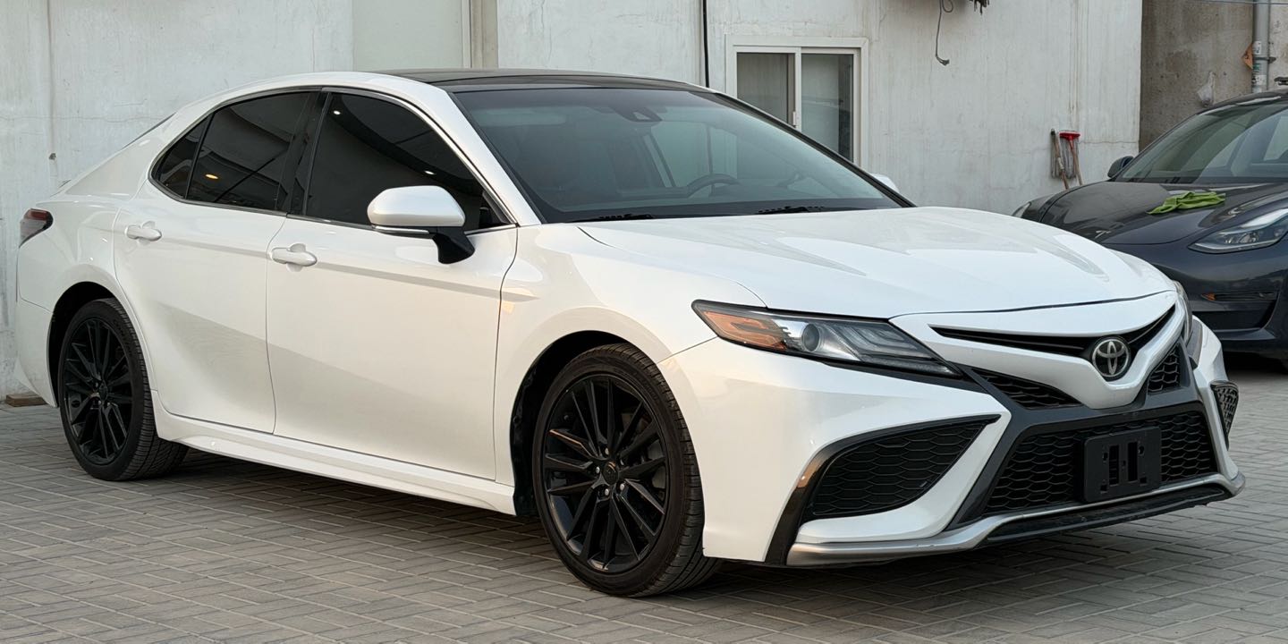 Car Image 2021 TOYOTA CAMRY
