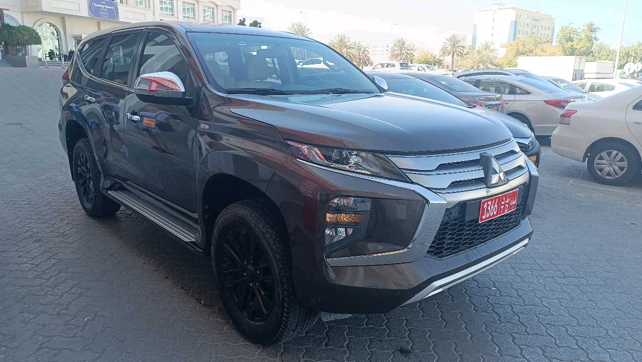 ميتسوبيشي مونتيرو 2025