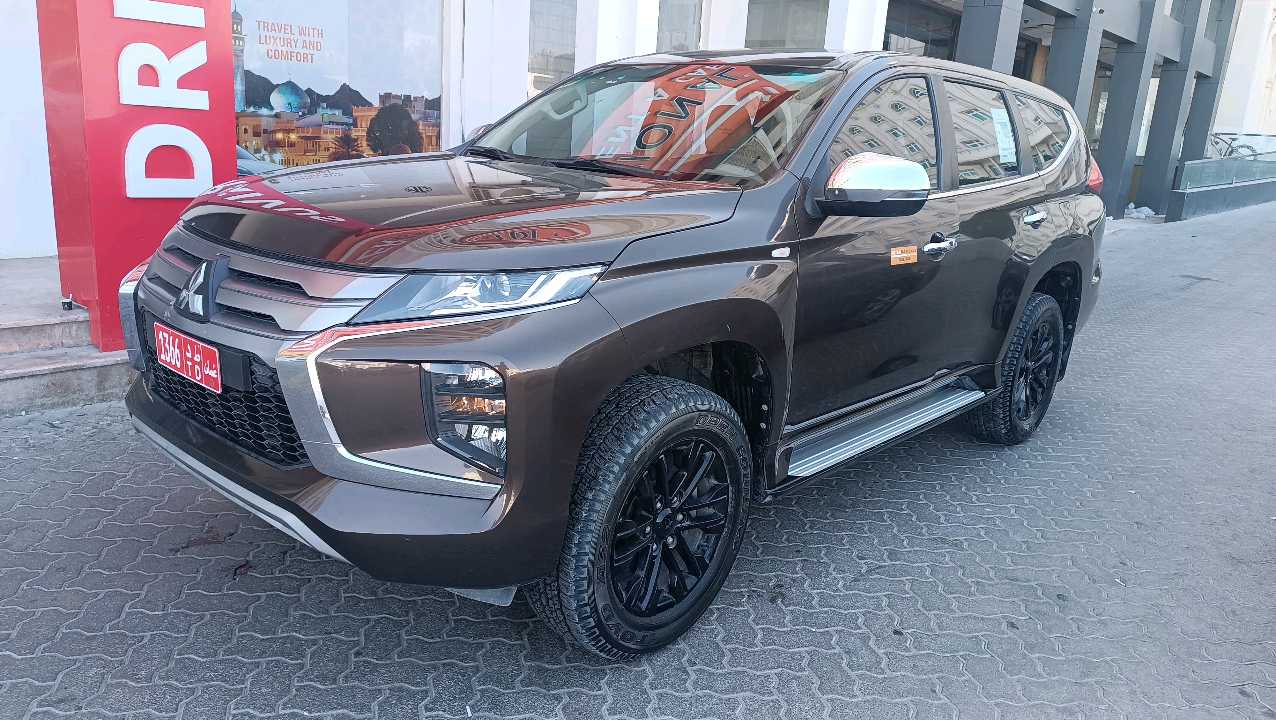 ميتسوبيشي مونتيرو 2025
