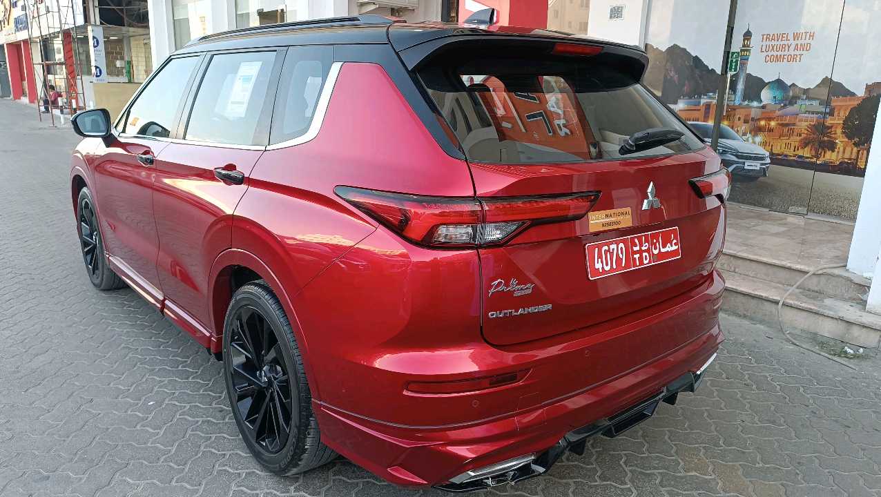 ميتسوبيشي اوتلاندر 2025
