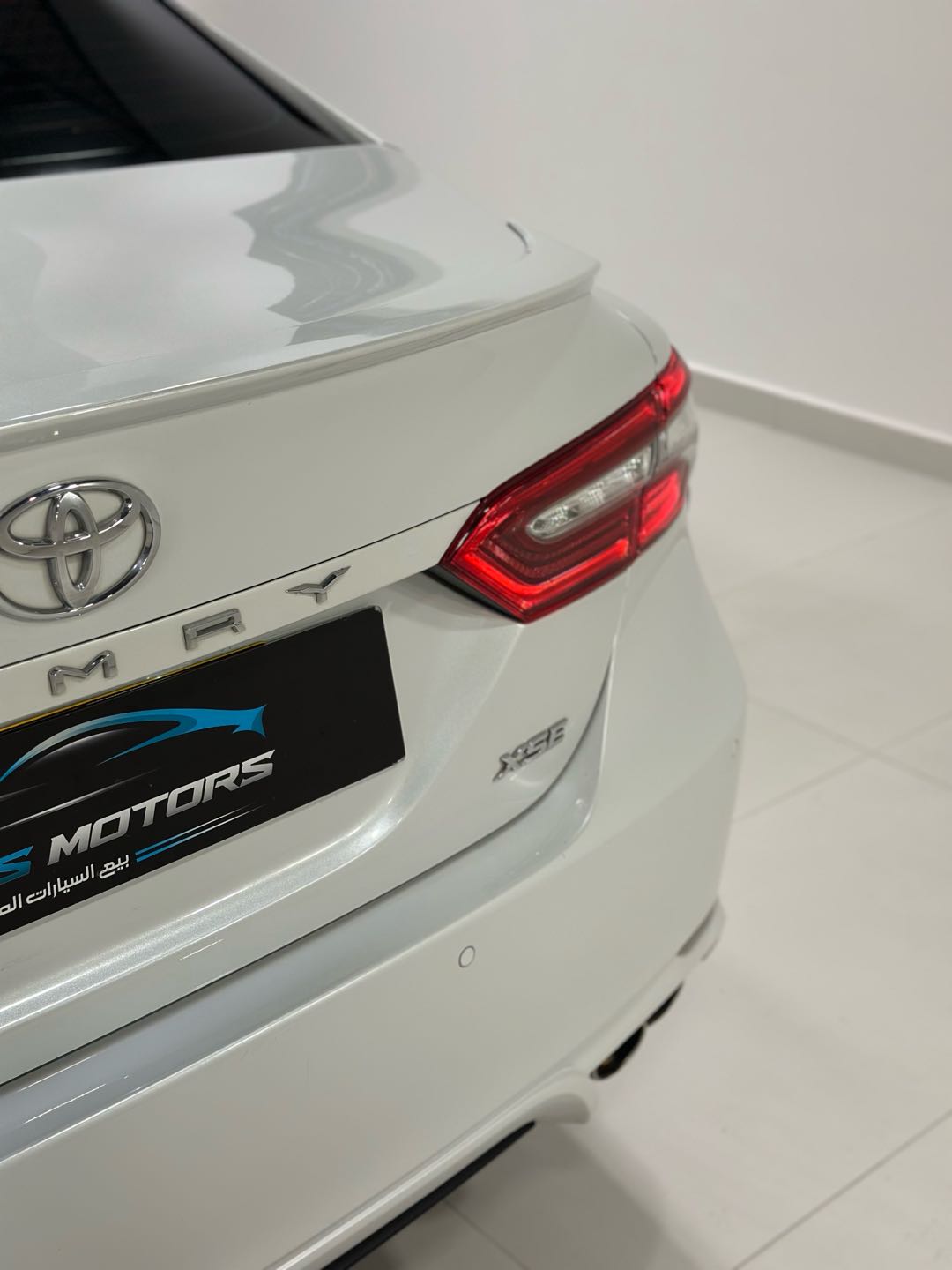 Car Image 2018 TOYOTA CAMRY XSE