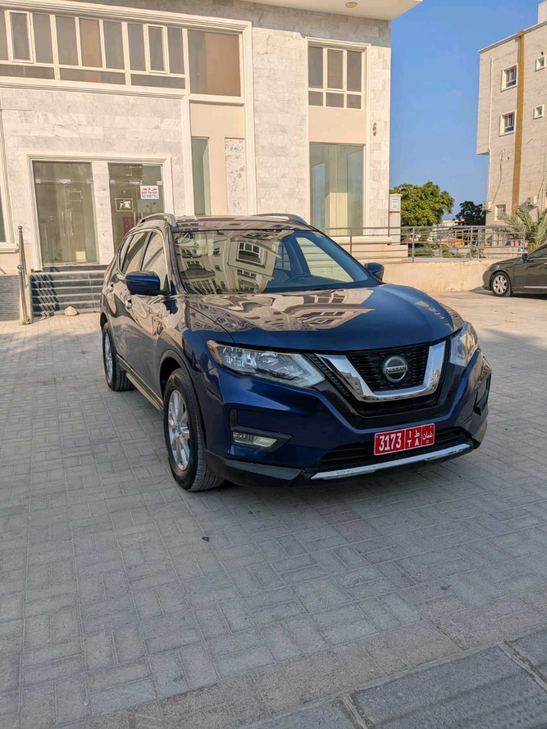 نيسان روج 2018