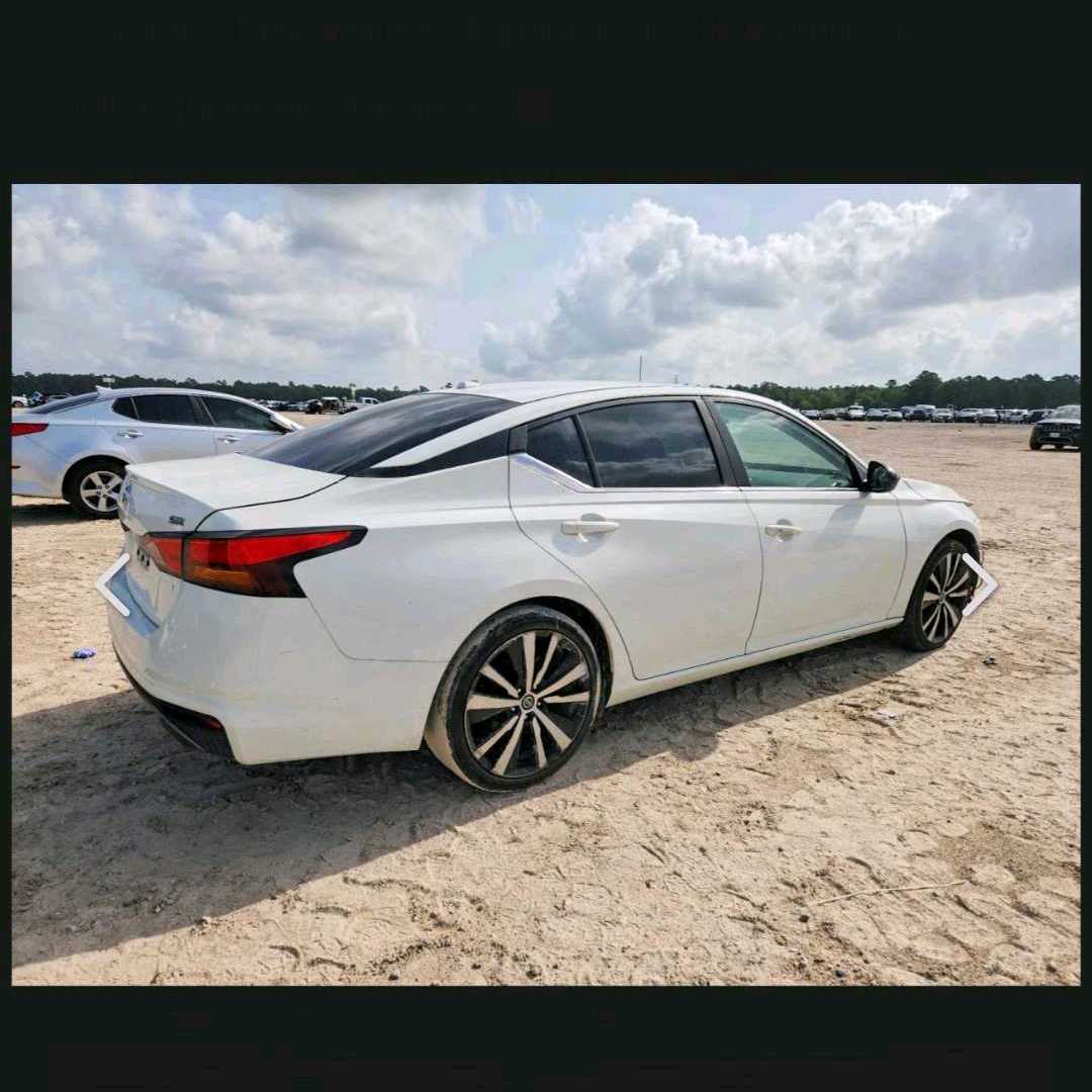 Car Image 2019 NISSAN ALTIMA