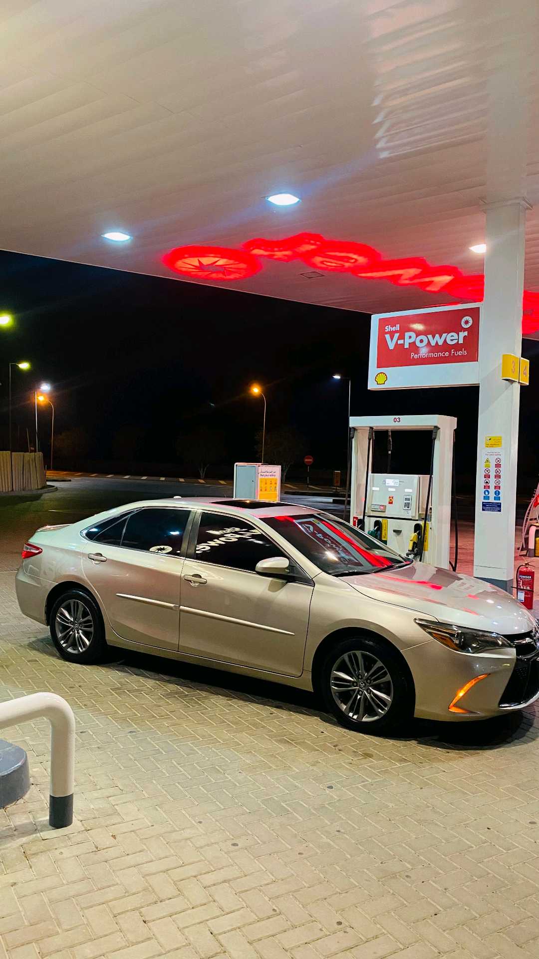 Car Image 2016 TOYOTA CAMRY SE