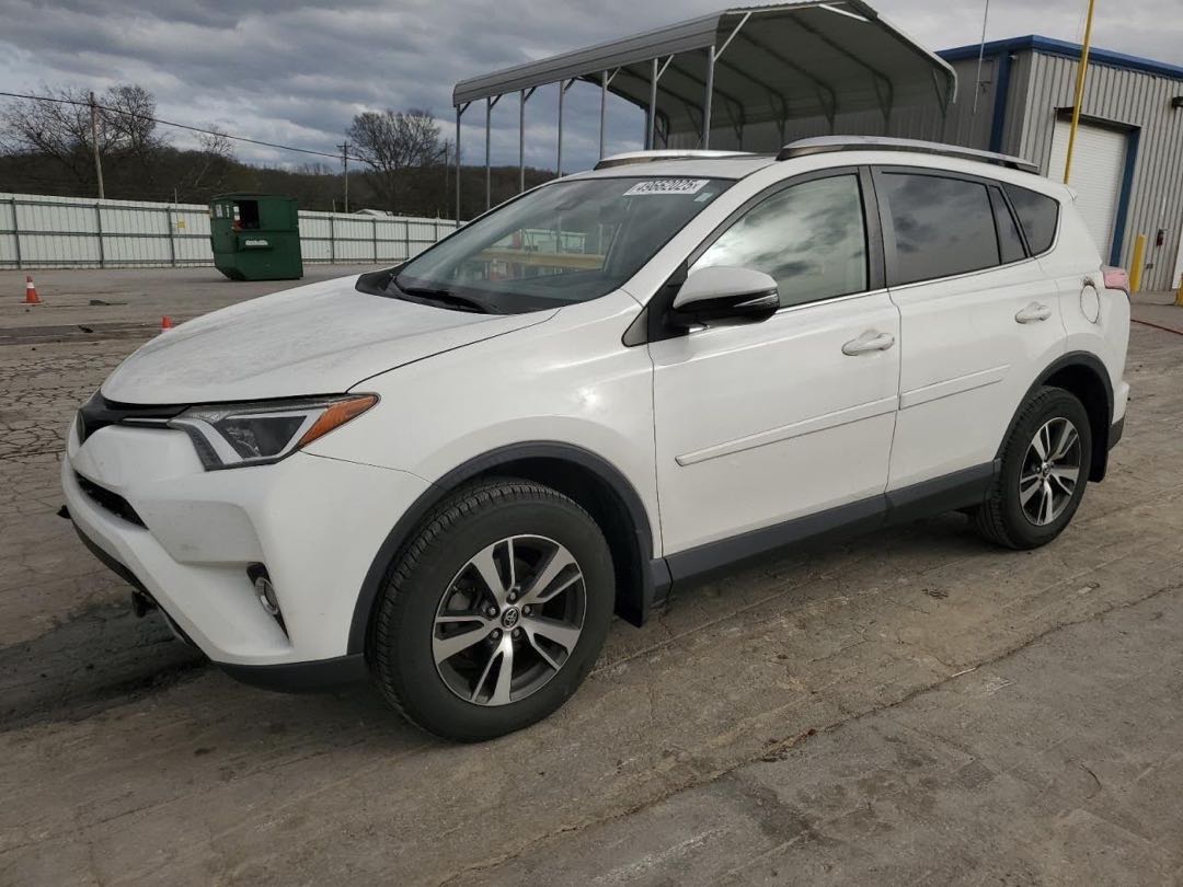 Car Image 2018 TOYOTA RAV4 XLE