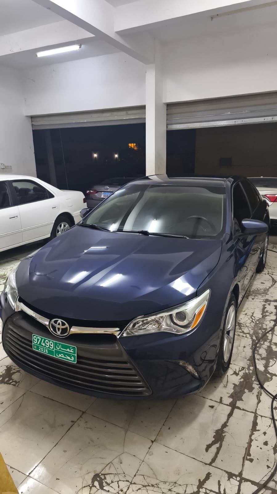 Car Image 2017 TOYOTA CAMRY LE