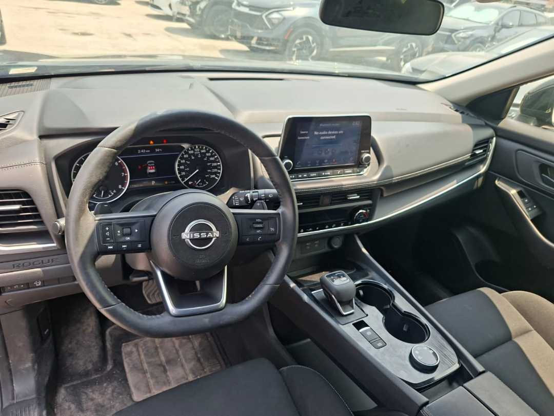 Car Image 2024 NISSAN ROGUE