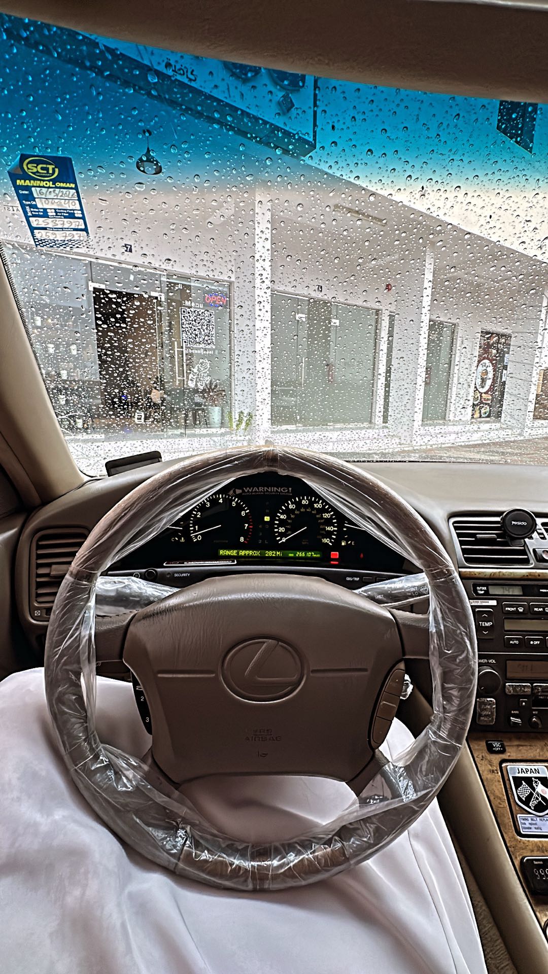 Car Image 1998 LEXUS LS 400