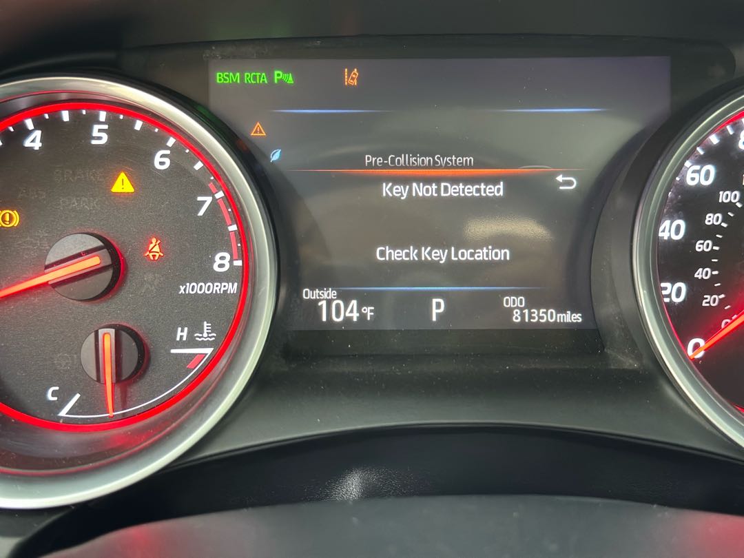 Car Image 2018 TOYOTA CAMRY XSE