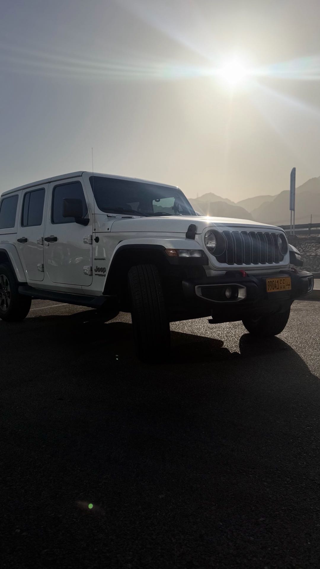 Car Image 2018 JEEP WRANGLER SAHARA