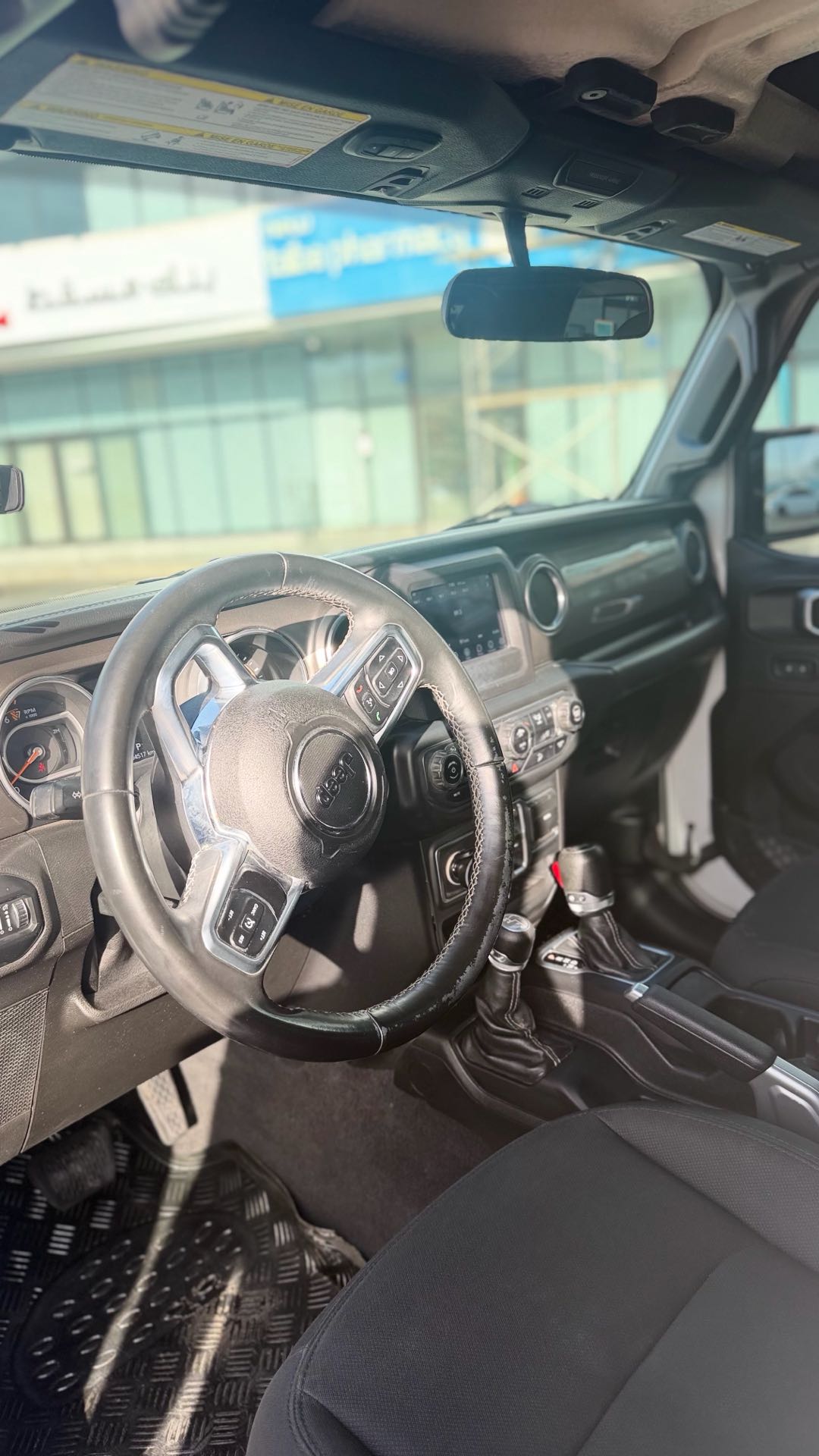 Car Image 2018 JEEP WRANGLER SAHARA