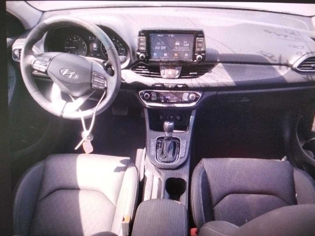 Car Image 2020 HYUNDAI ELANTRA