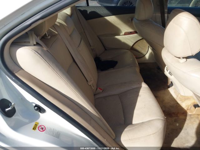 Car Image 2011 LEXUS ES