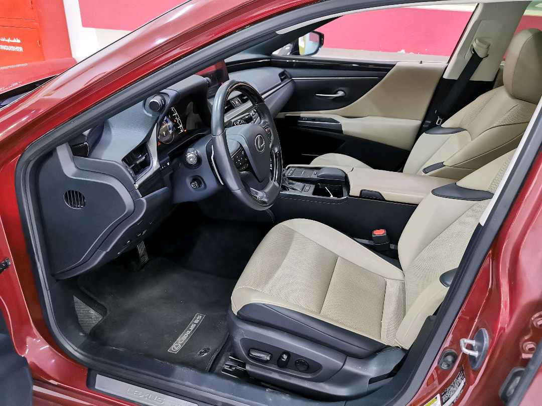 Car Image 2020 LEXUS ES 350