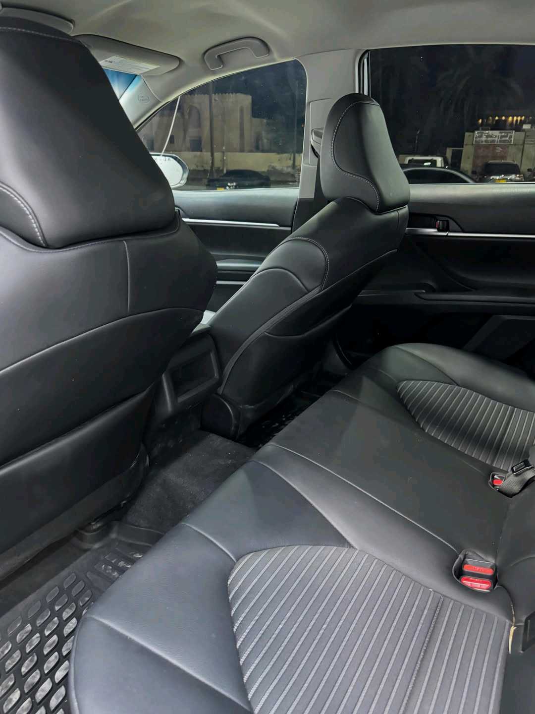 Car Image 2022 TOYOTA CAMRY SE