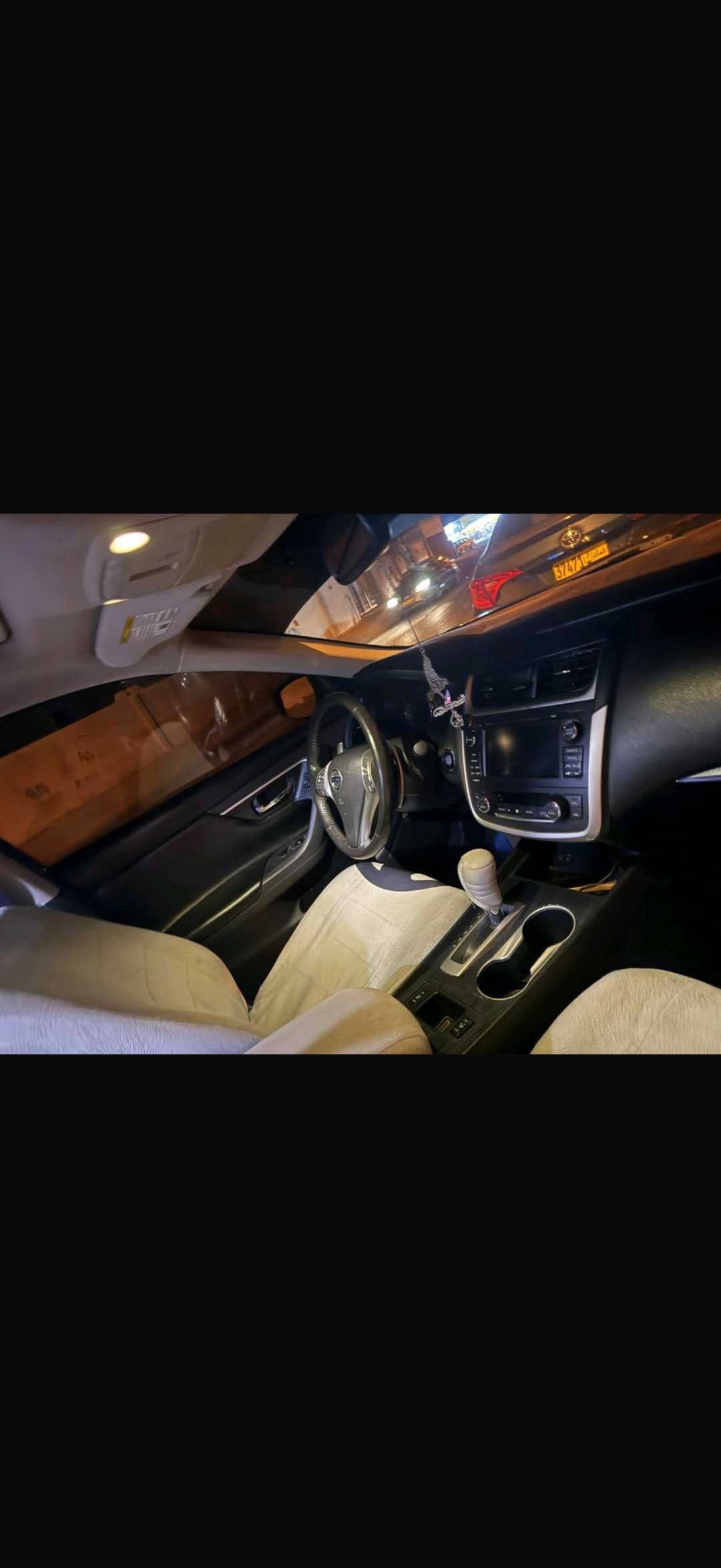 Car Image 2016 NISSAN ALTIMA SL