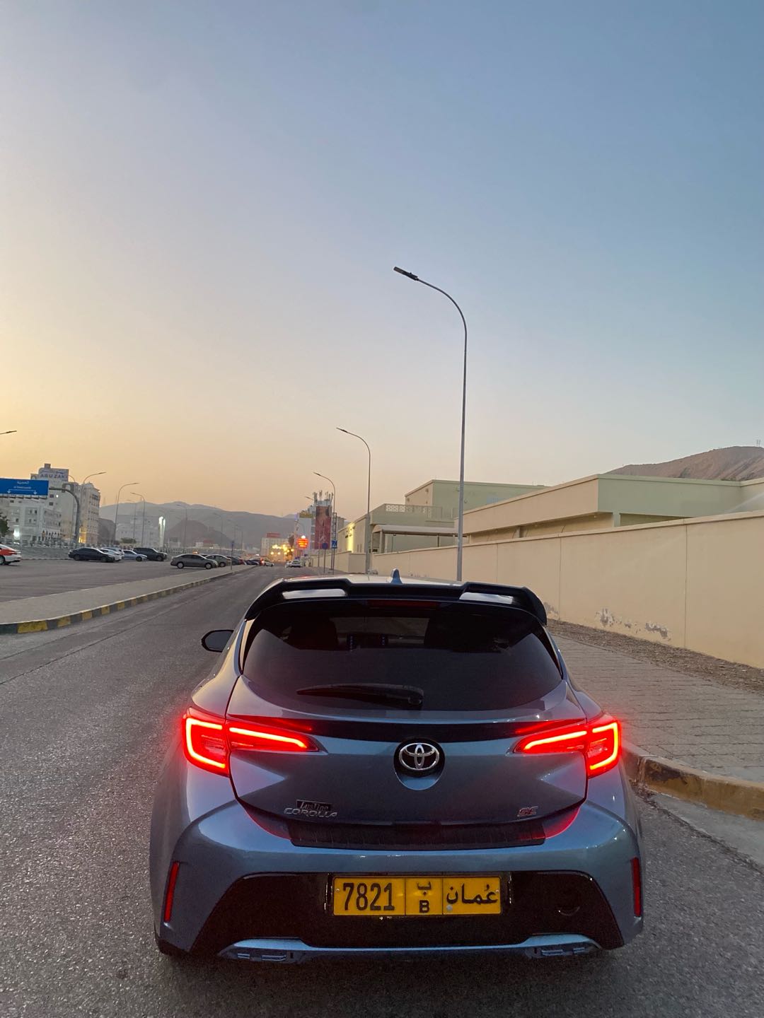 Car Image 2019 TOYOTA COROLLA SE