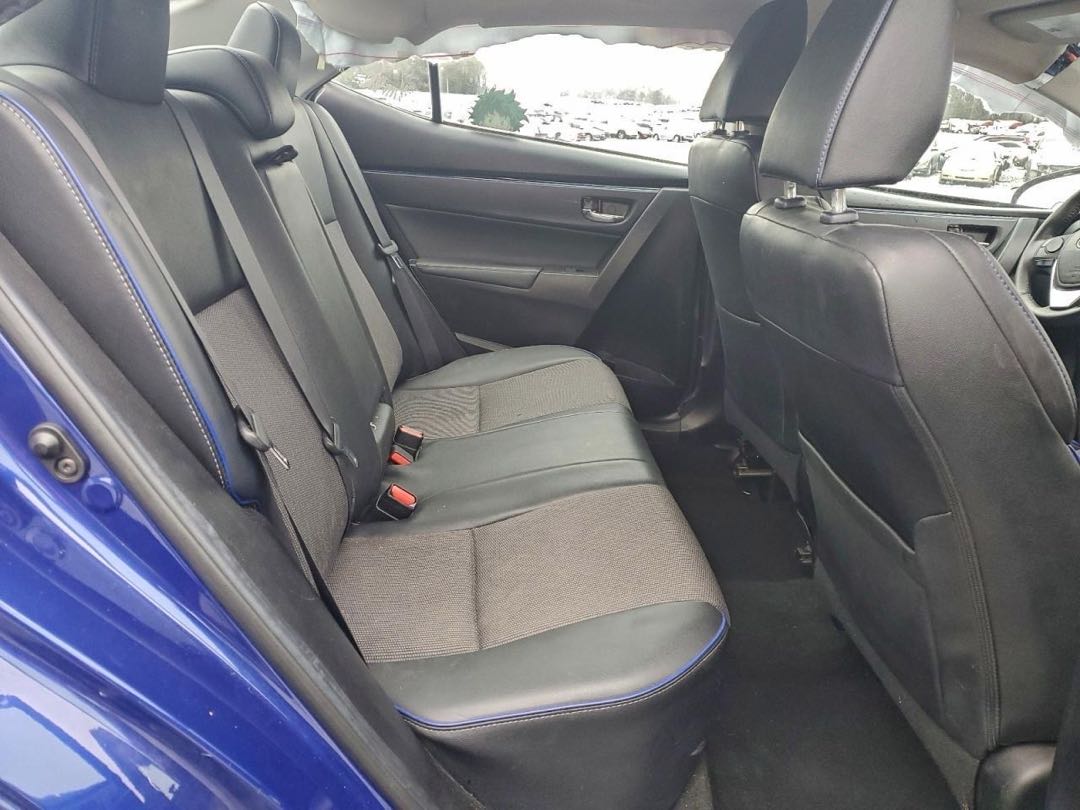 Car Image 2018 TOYOTA COROLLA