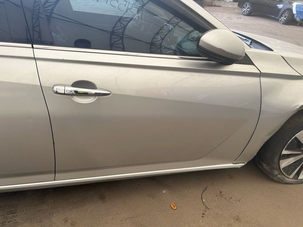 Car Image 2019 NISSAN ALTIMA
