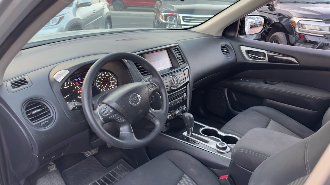 Car Image 2017 NISSAN PATHFINDER S