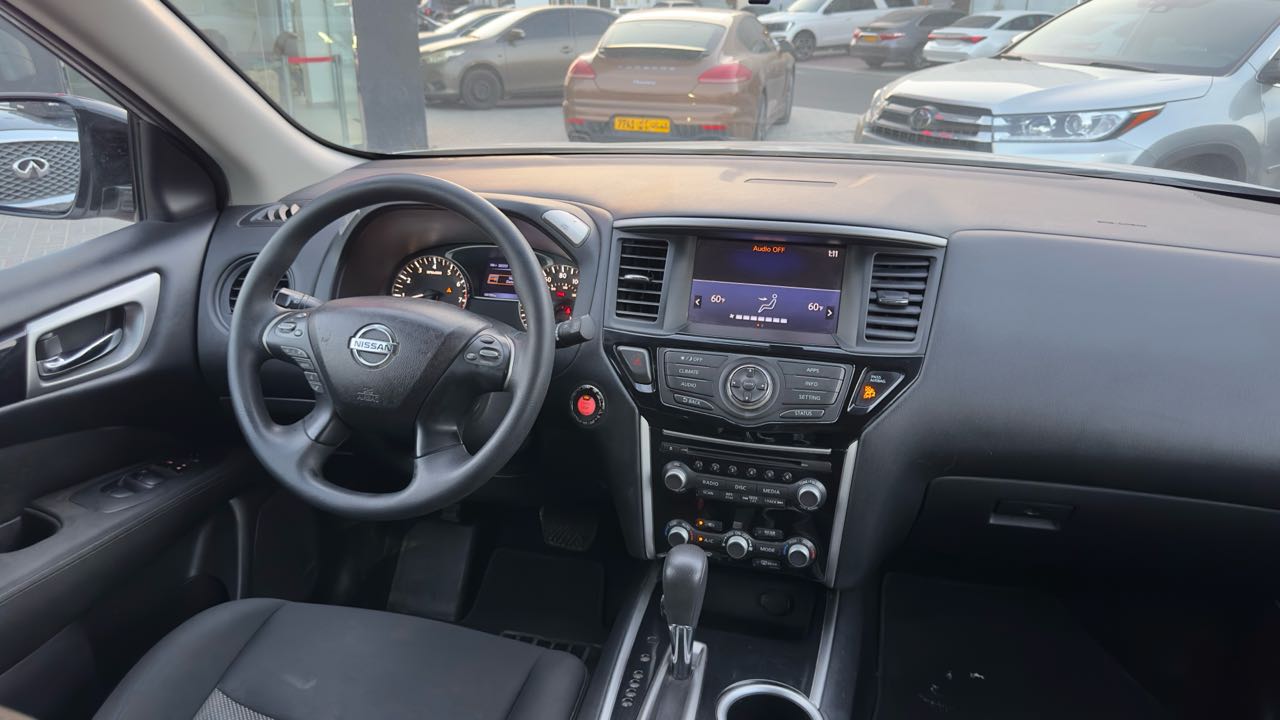 Car Image 2017 NISSAN PATHFINDER S