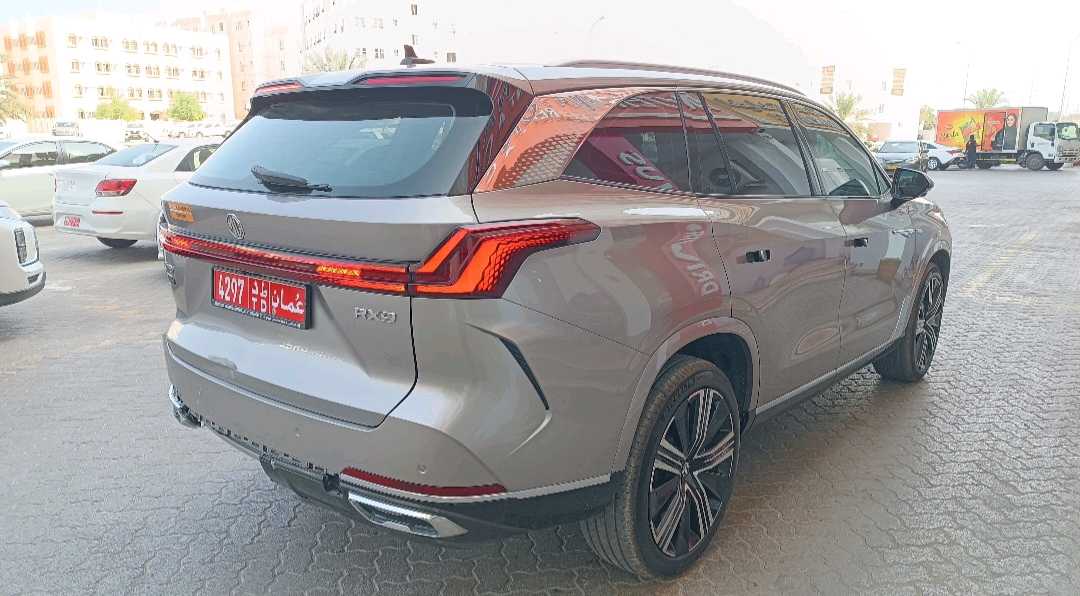 أم جي RX9 2026