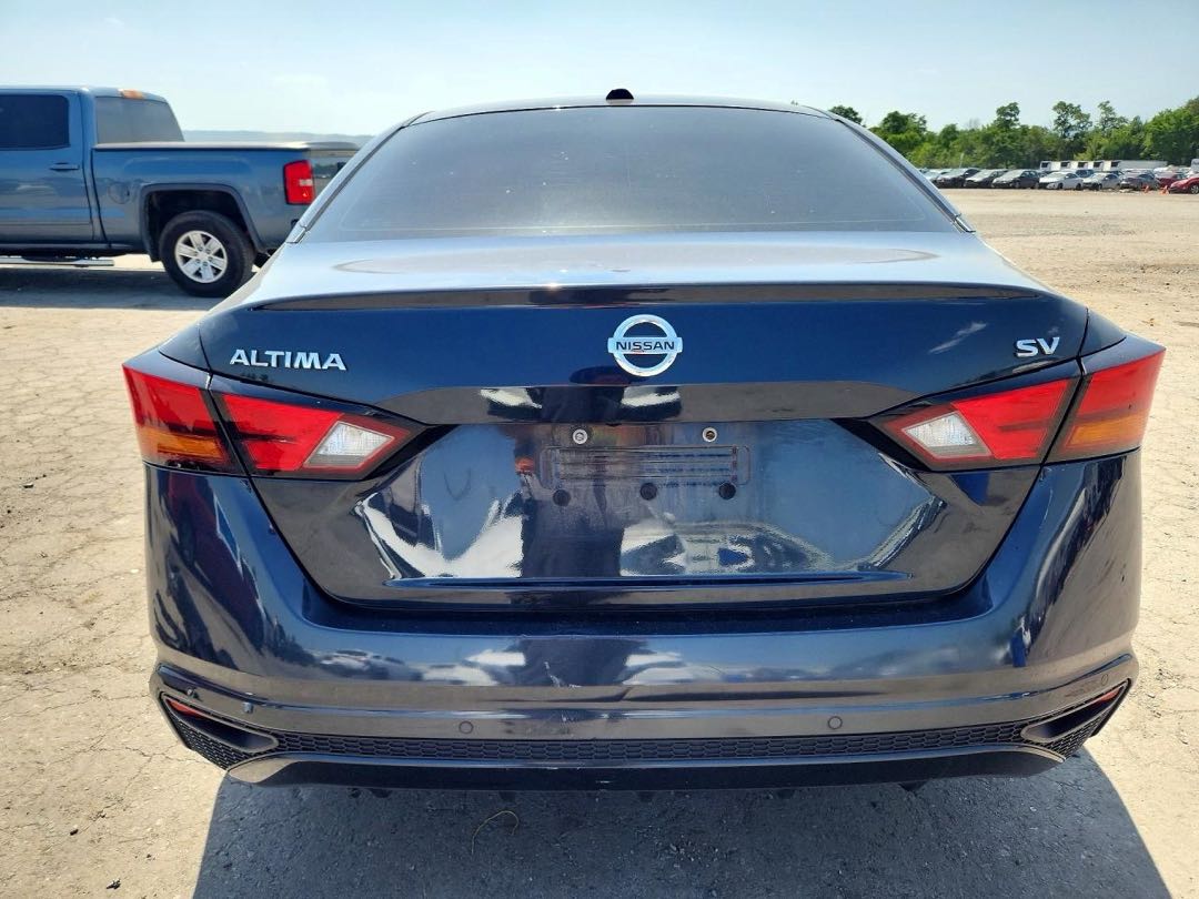 Car Image 2021 NISSAN ALTIMA