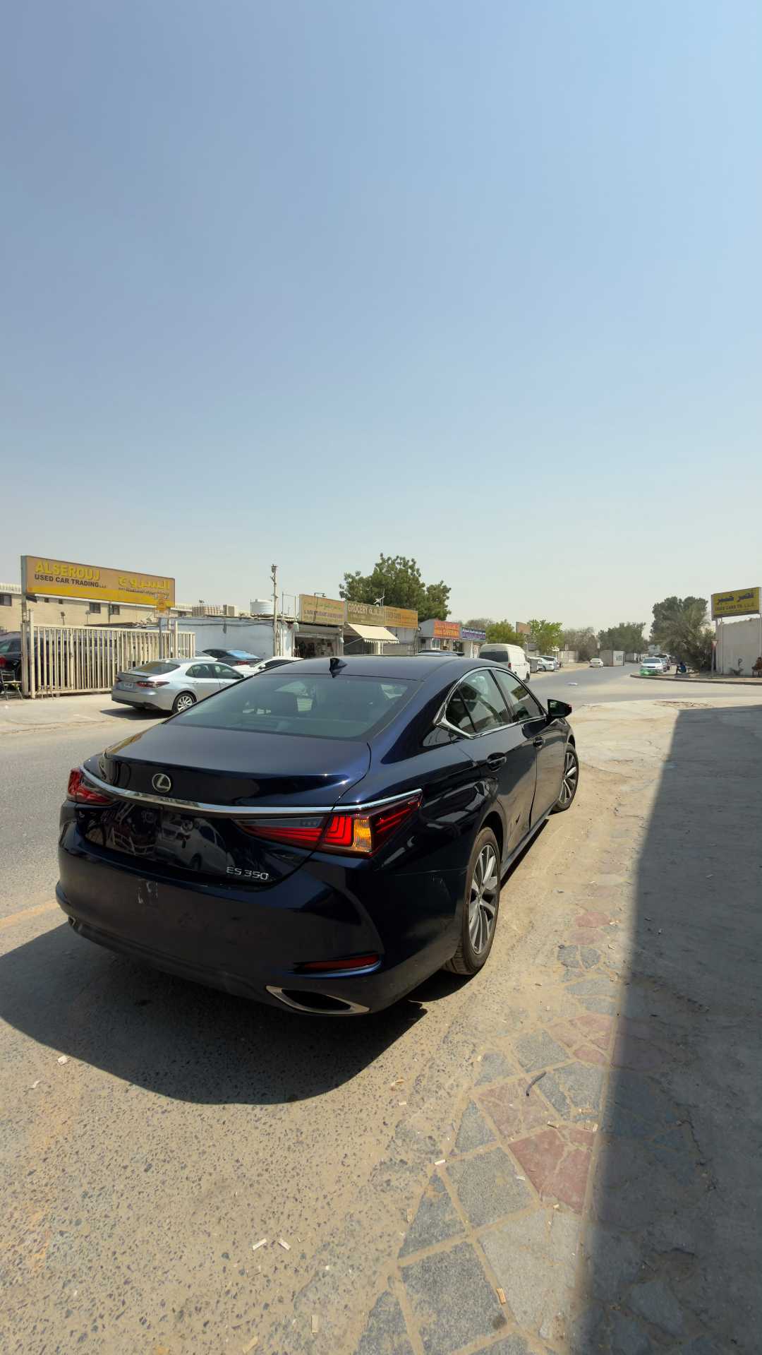 Car Image 2019 LEXUS ES