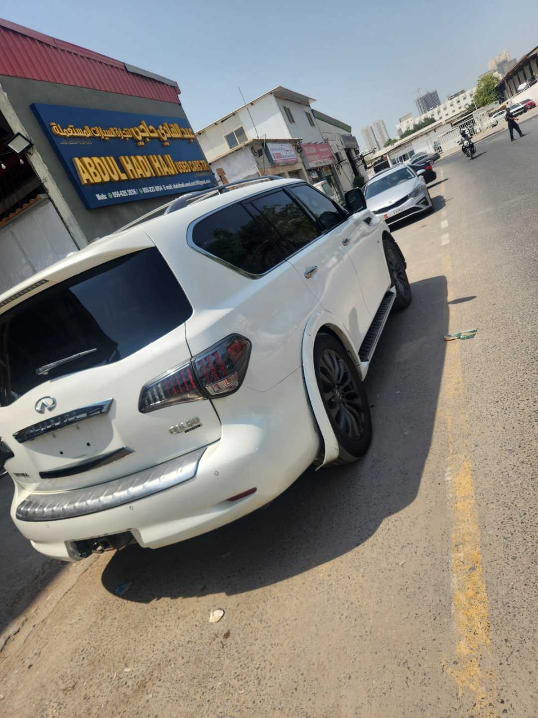 Car Image 2017 INFINITI QX80