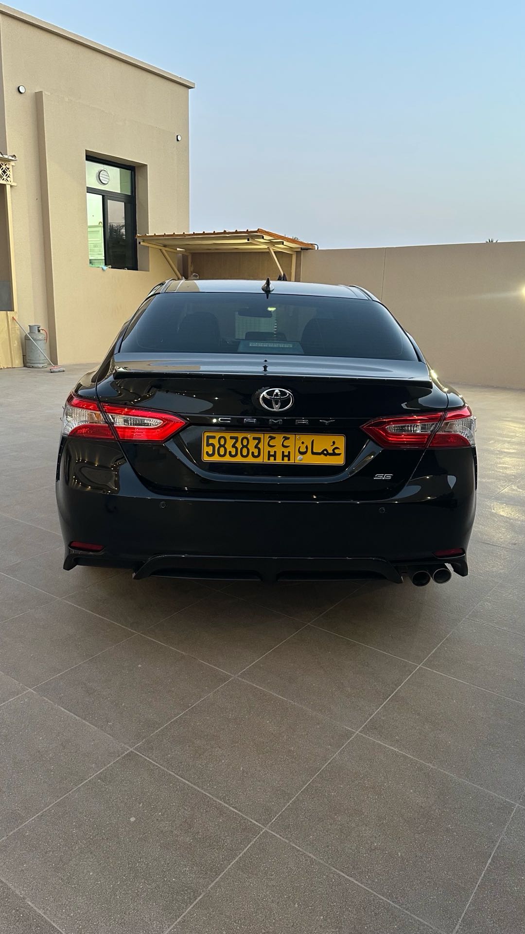 Car Image 2020 TOYOTA CAMRY SE