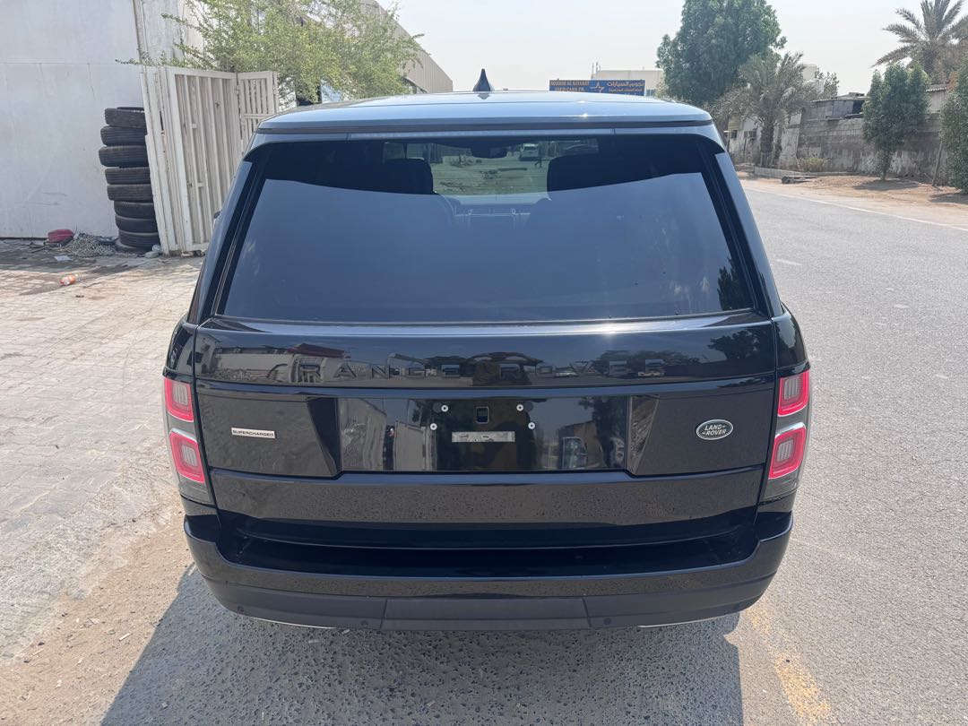 Car Image 2019 LAND ROVER VOGUE