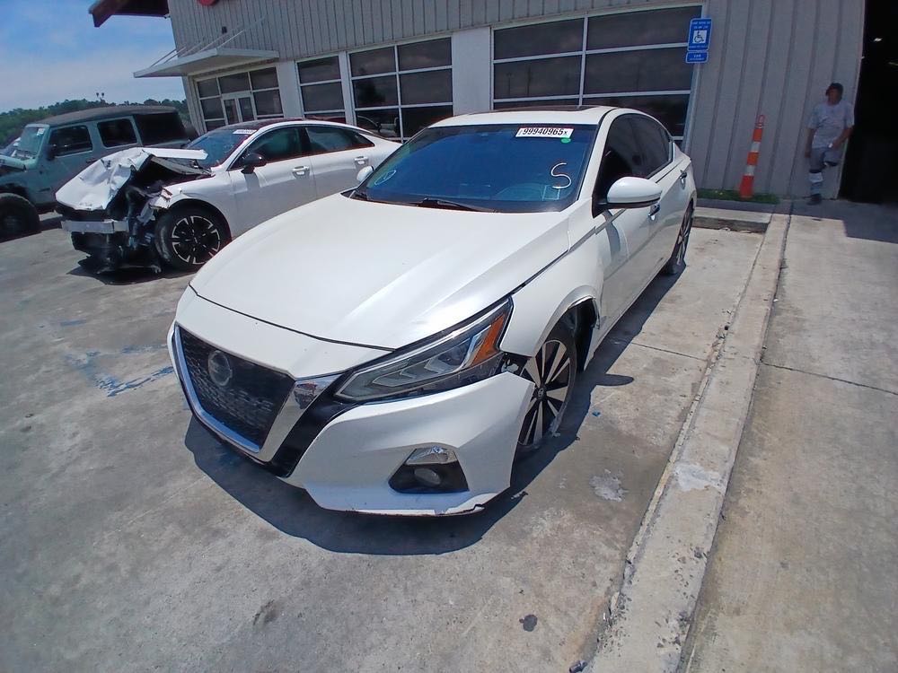 Car Image 2019 NISSAN ALTIMA