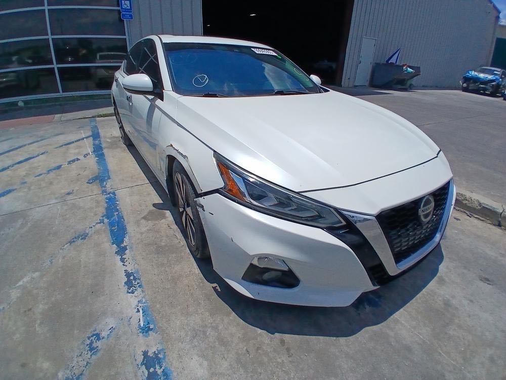 Car Image 2019 NISSAN ALTIMA