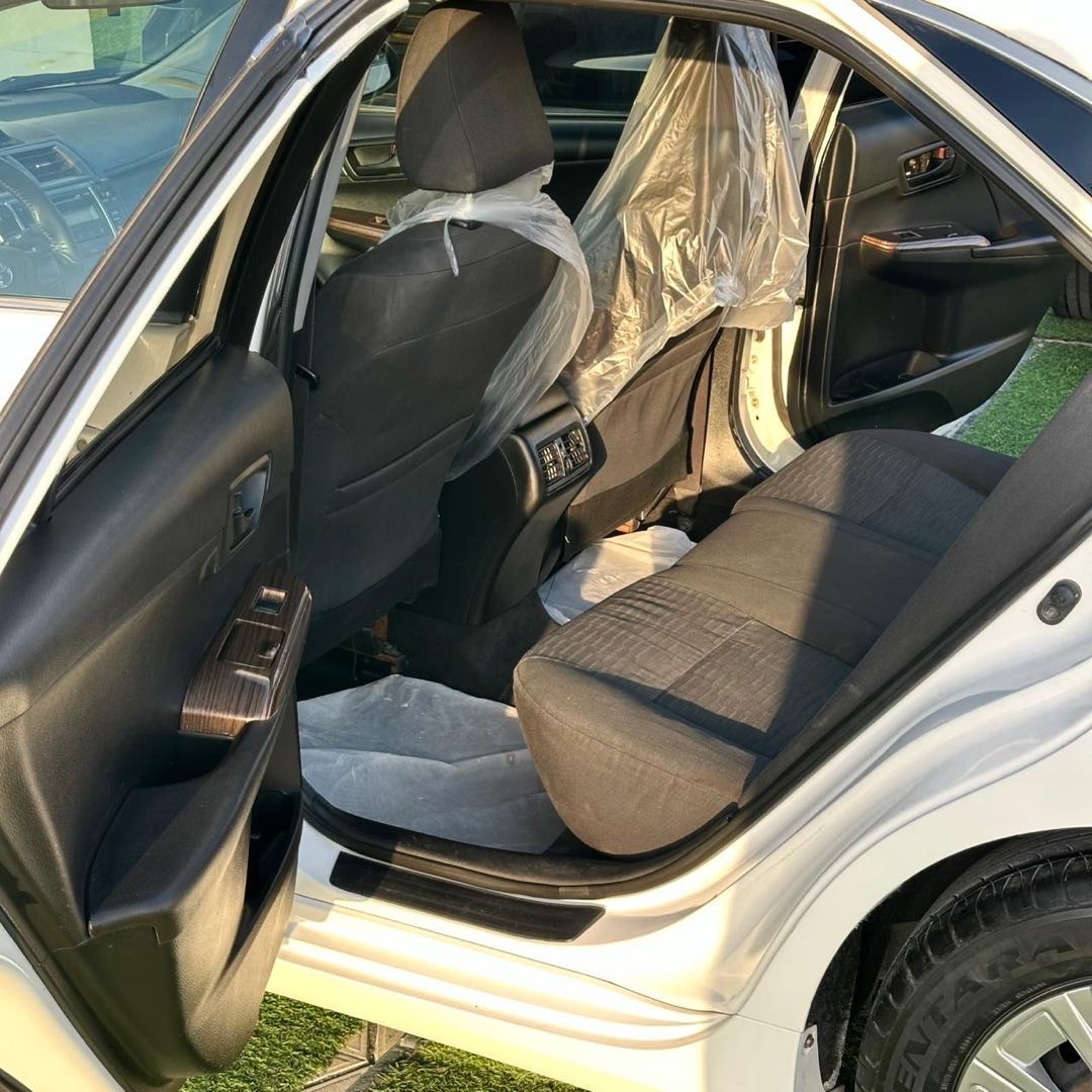 Car Image 2017 TOYOTA CAMRY GL