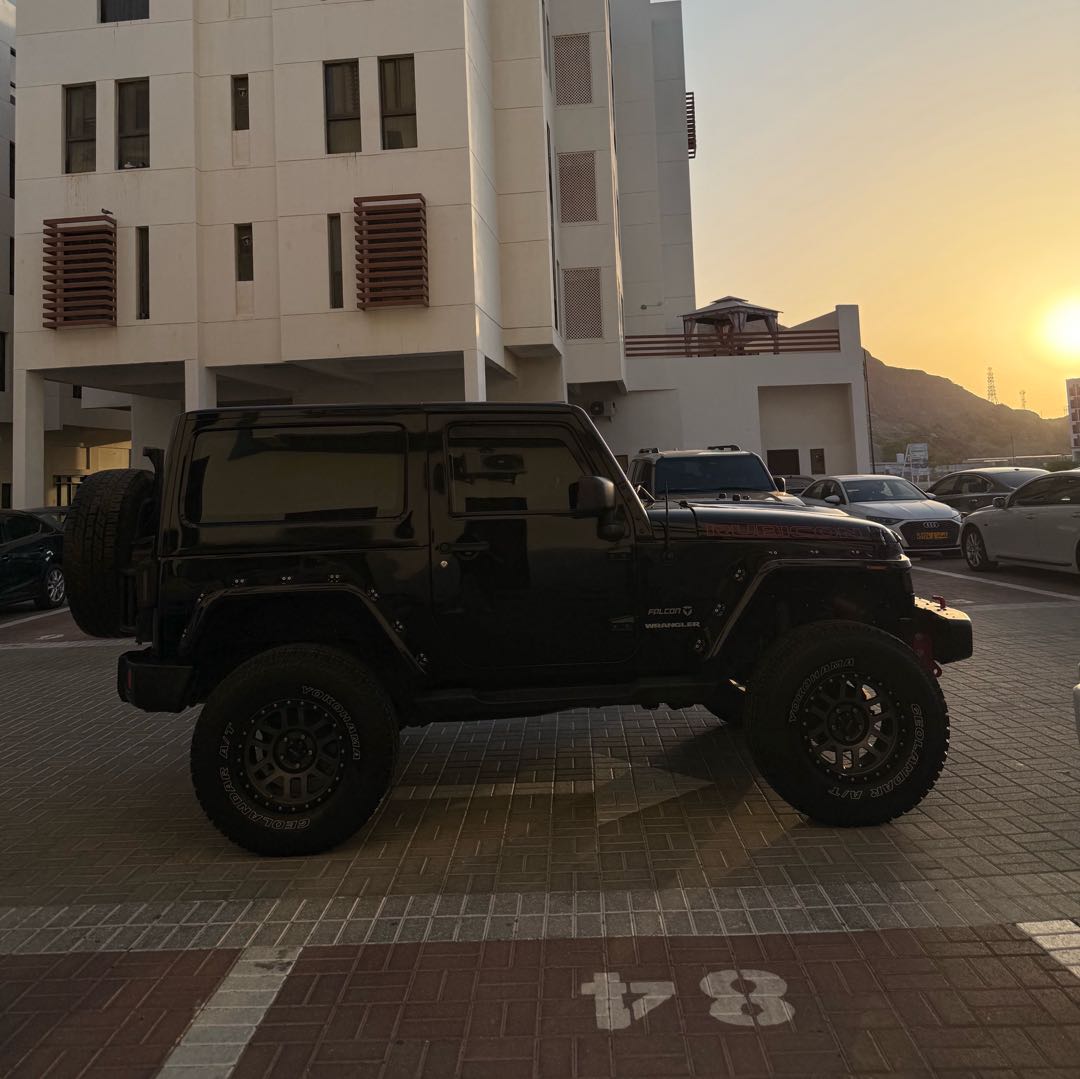 Car Image 2016 JEEP WRANGLER JK