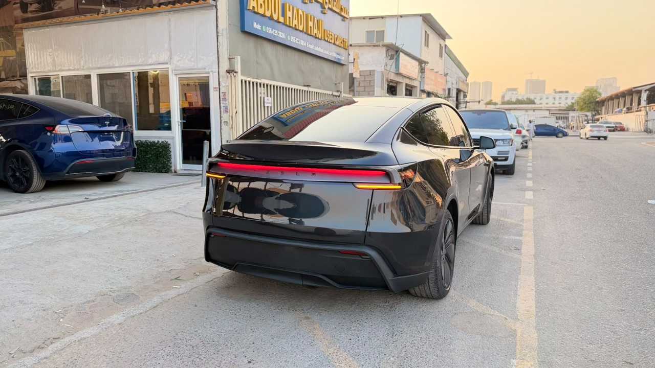 Car Image 2025 TESLA Model Y
