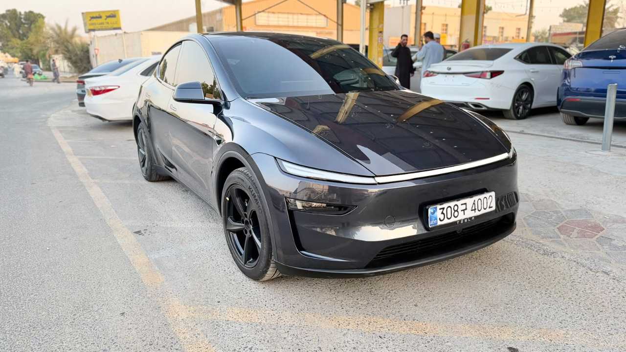Car Image 2025 TESLA Model Y