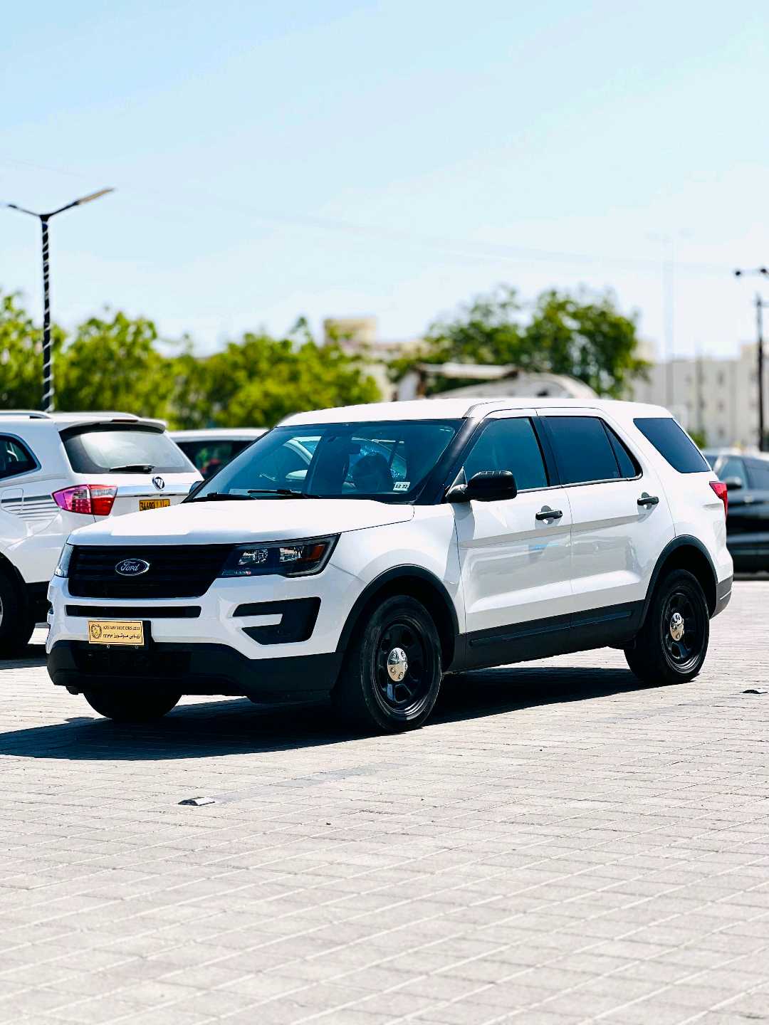 Car Image 2018 FORD EXPLORER 