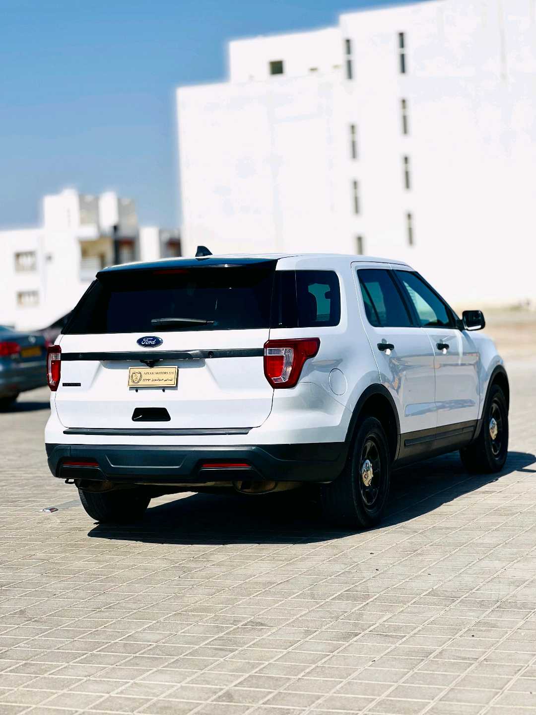 Car Image 2018 FORD EXPLORER 