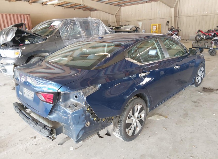 Car Image 2019 NISSAN ALTIMA