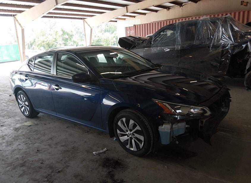 Car Image 2019 NISSAN ALTIMA
