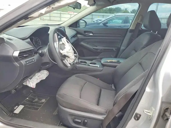 Car Image 2019 NISSAN ALTIMA