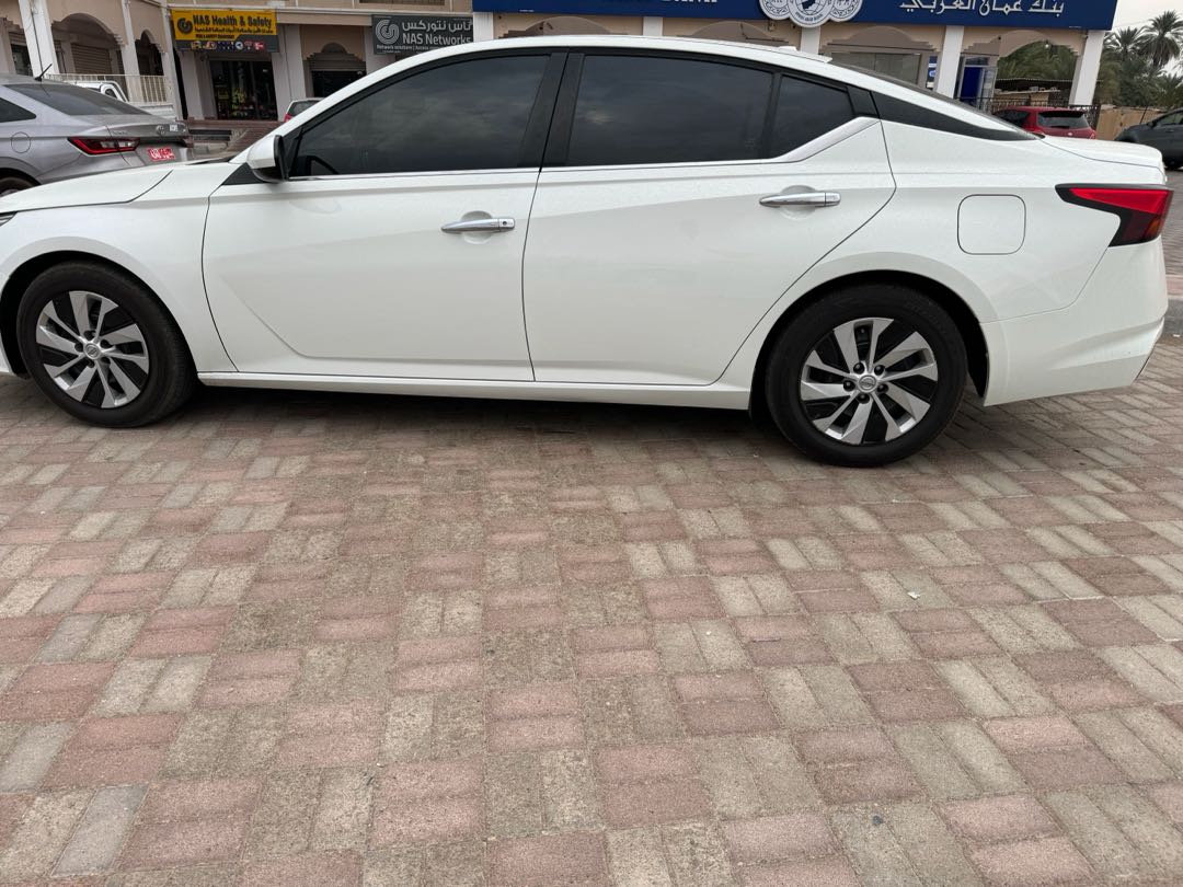 Car Image 2020 NISSAN ALTIMA S