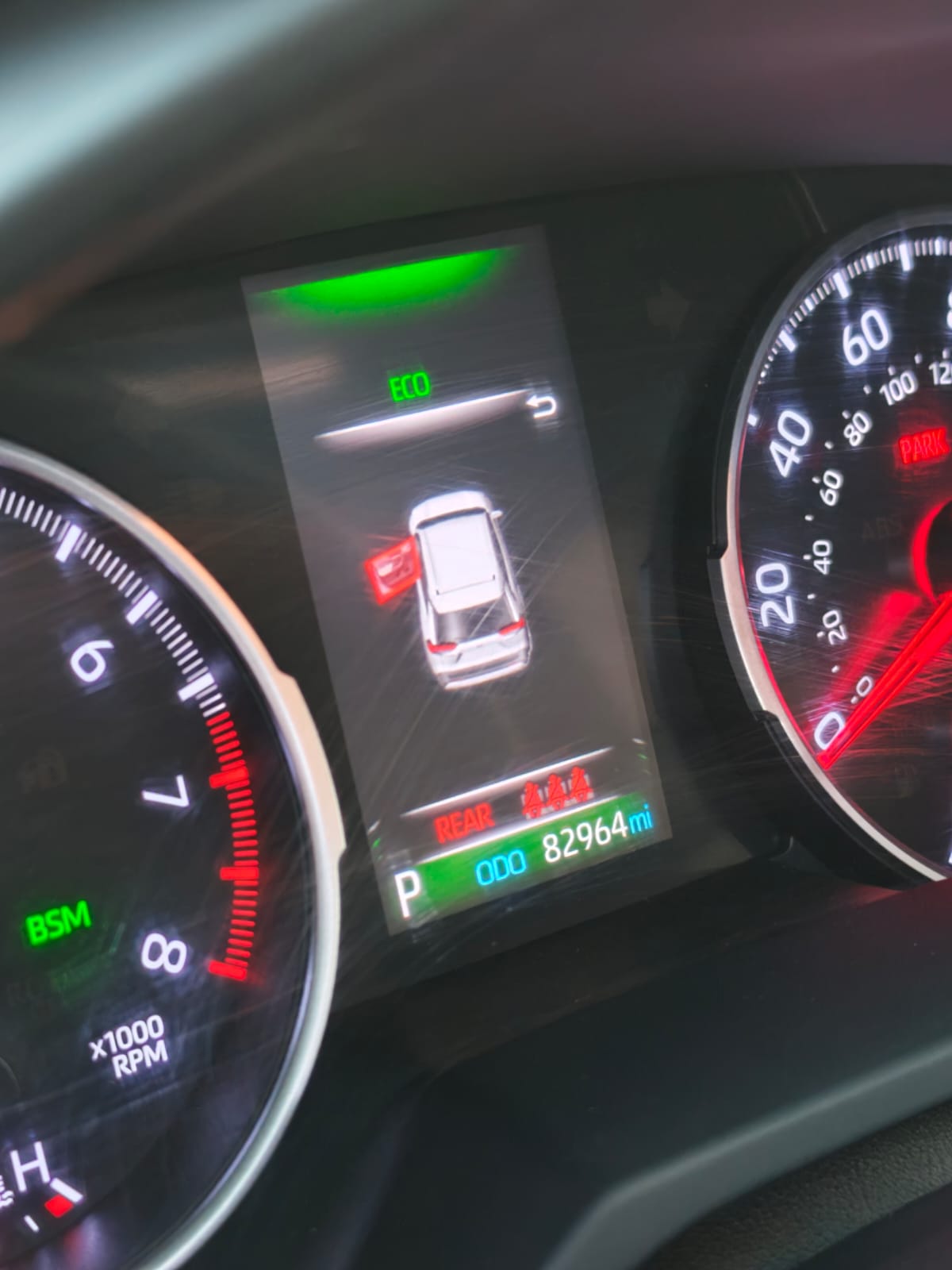 Car Image 2019 TOYOTA RAV4 XLE