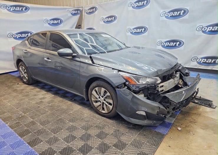 Car Image 2019 NISSAN ALTIMA